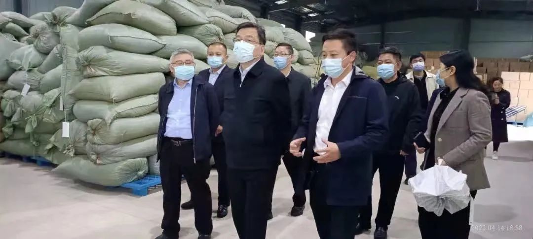湖南省政协副主席张健带队考察调研乐动在线注册_乐动（中国）桑植白茶公司